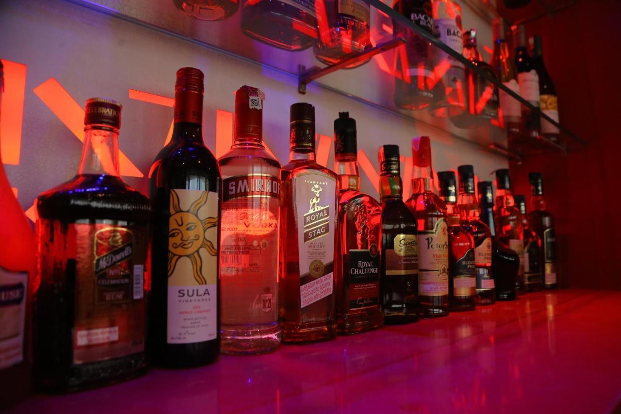 N7 Elite Restaurant & Bar Sangareddy Esterno foto